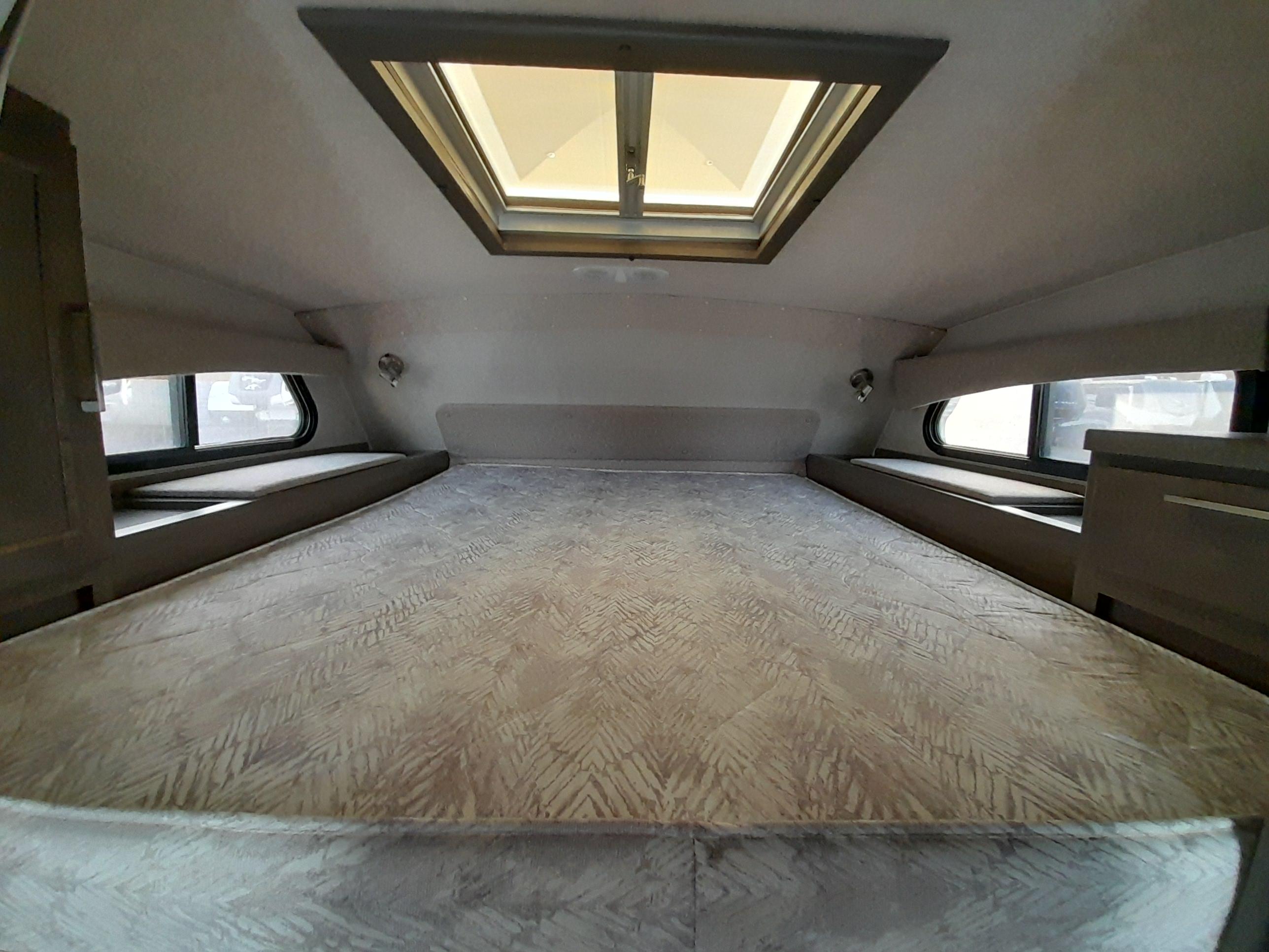 Bigfoot rv Caravane portée for sale in Lanoraie