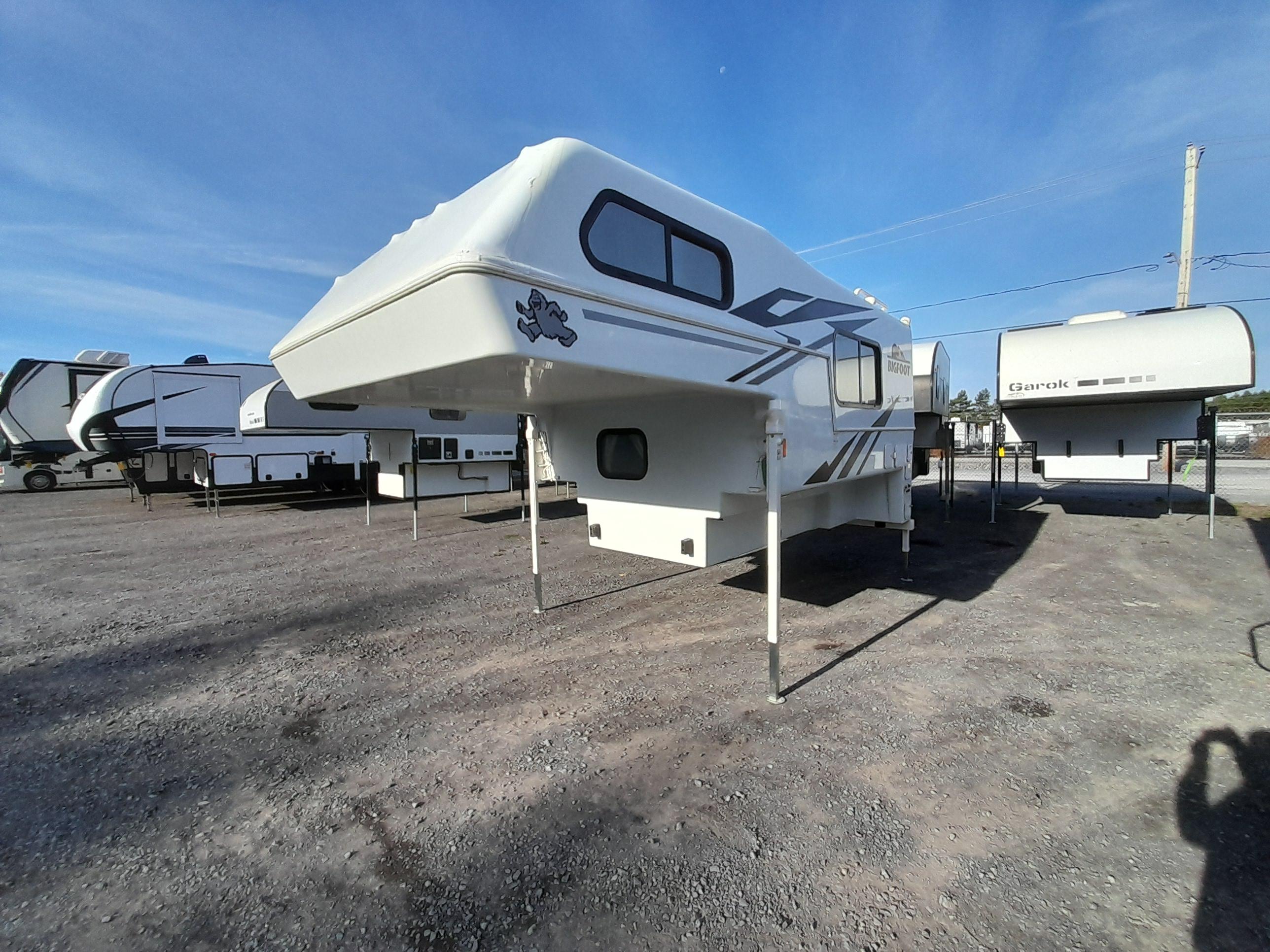 Bigfoot rv Caravane portée for sale in Lanoraie