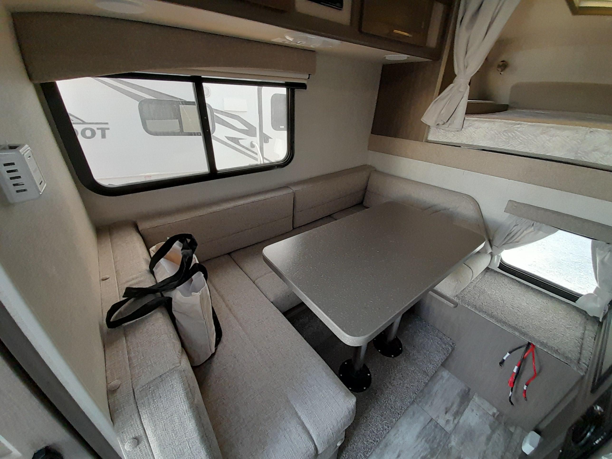 Bigfoot rv Caravane portée for sale in Lanoraie