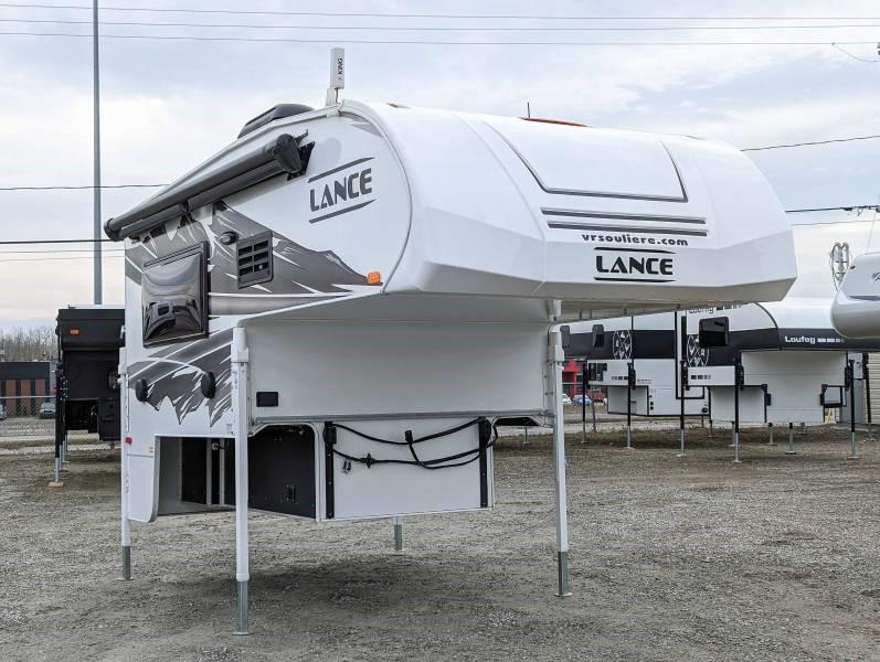 Caravane portée de marque Lance camper à vendre à Lanoraie