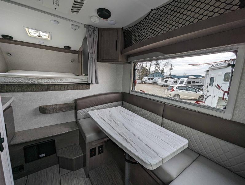 Caravane portée de marque Lance camper à vendre à Lanoraie