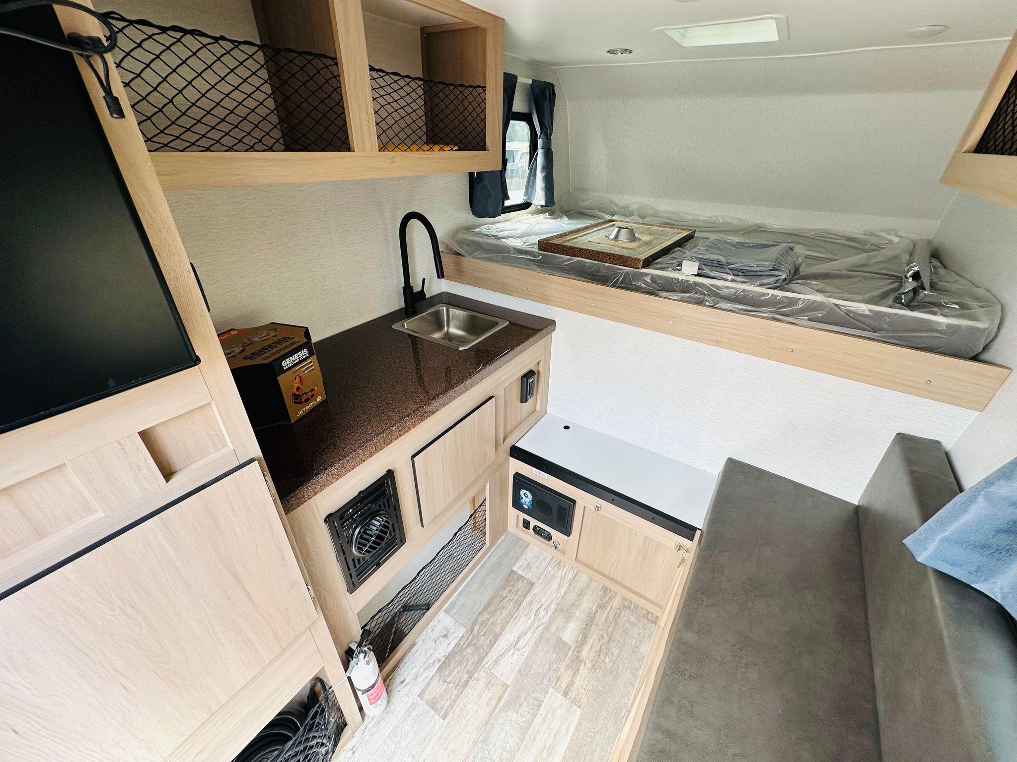 Caravane portée de marque Travel lite rv à vendre à Lanoraie