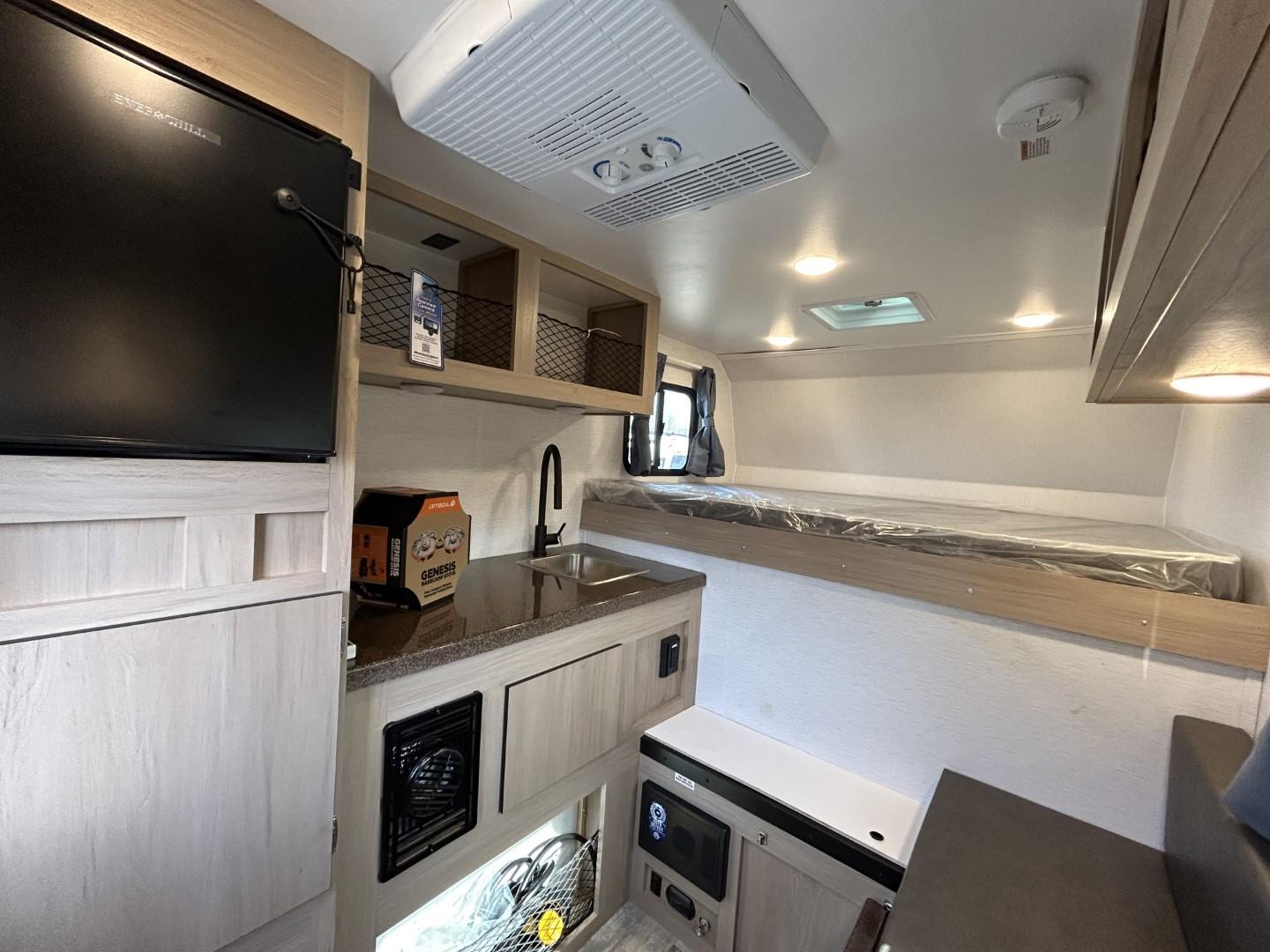 Caravane portée de marque Travel lite rv à vendre à Lanoraie