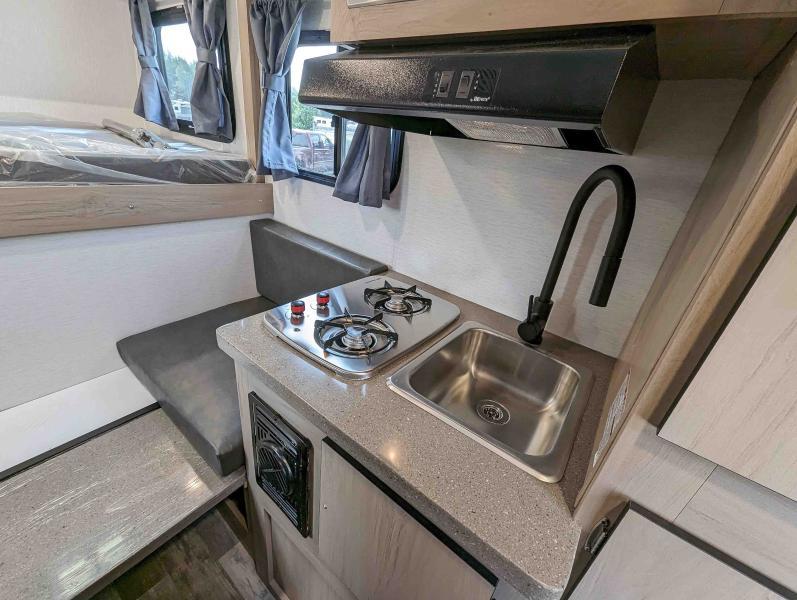 Travel lite rv Caravane portée for sale in Lanoraie