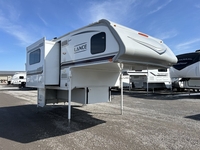 Caravane portée de marque Lance camper à vendre à Lanoraie