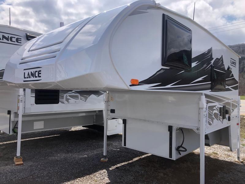 Caravane portée de marque Lance camper à vendre à Lanoraie