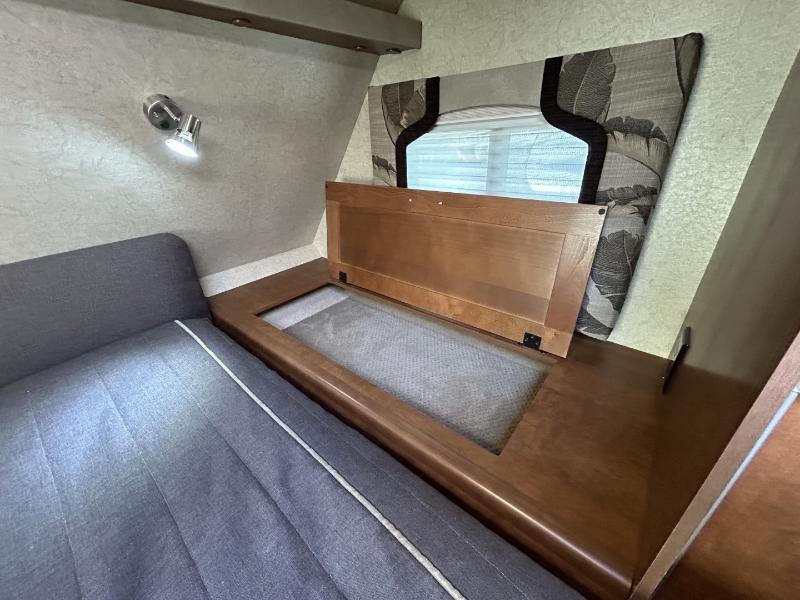 Caravane portée de marque Lance camper à vendre à Lanoraie