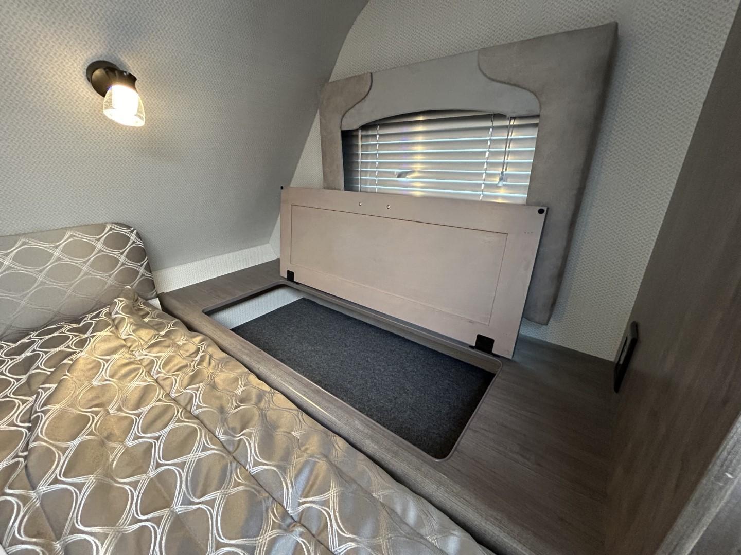 Caravane portée de marque Lance camper à vendre à Lanoraie