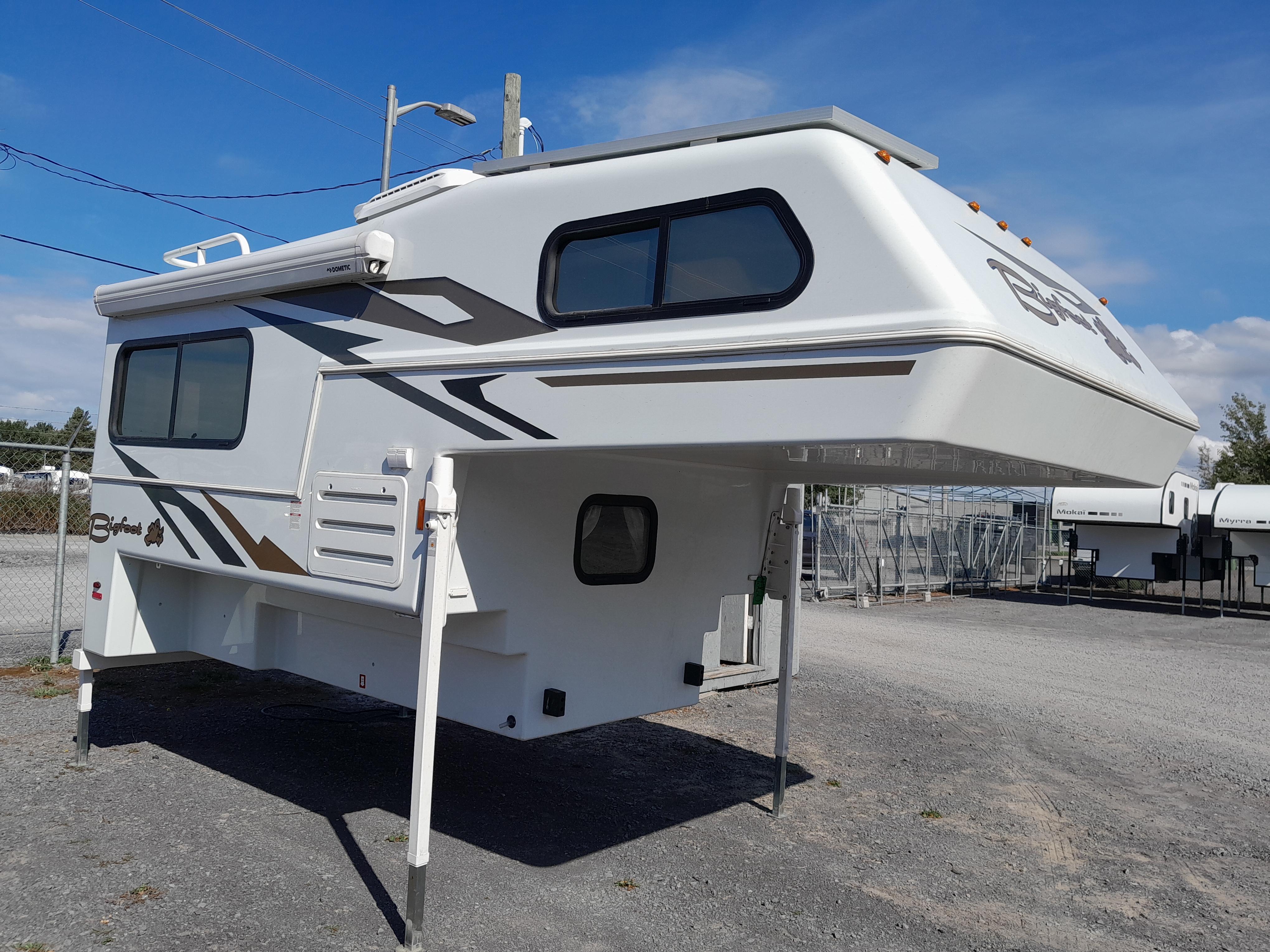 Caravane portée de marque Bigfoot rv à vendre à Lanoraie