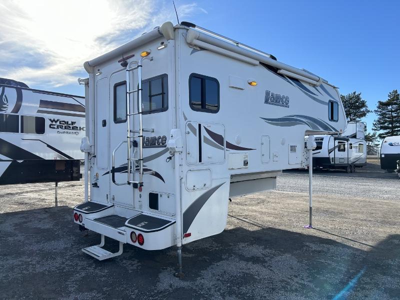 Caravane portée de marque Lance camper à vendre à Lanoraie