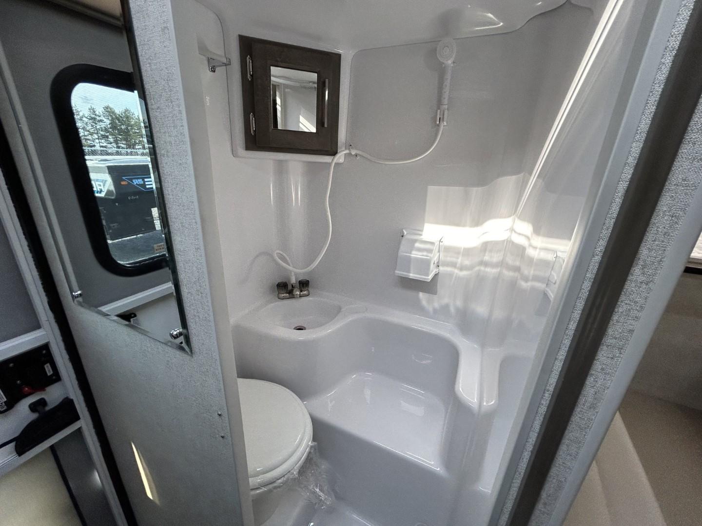 Bigfoot rv Caravane portée for sale in Lanoraie