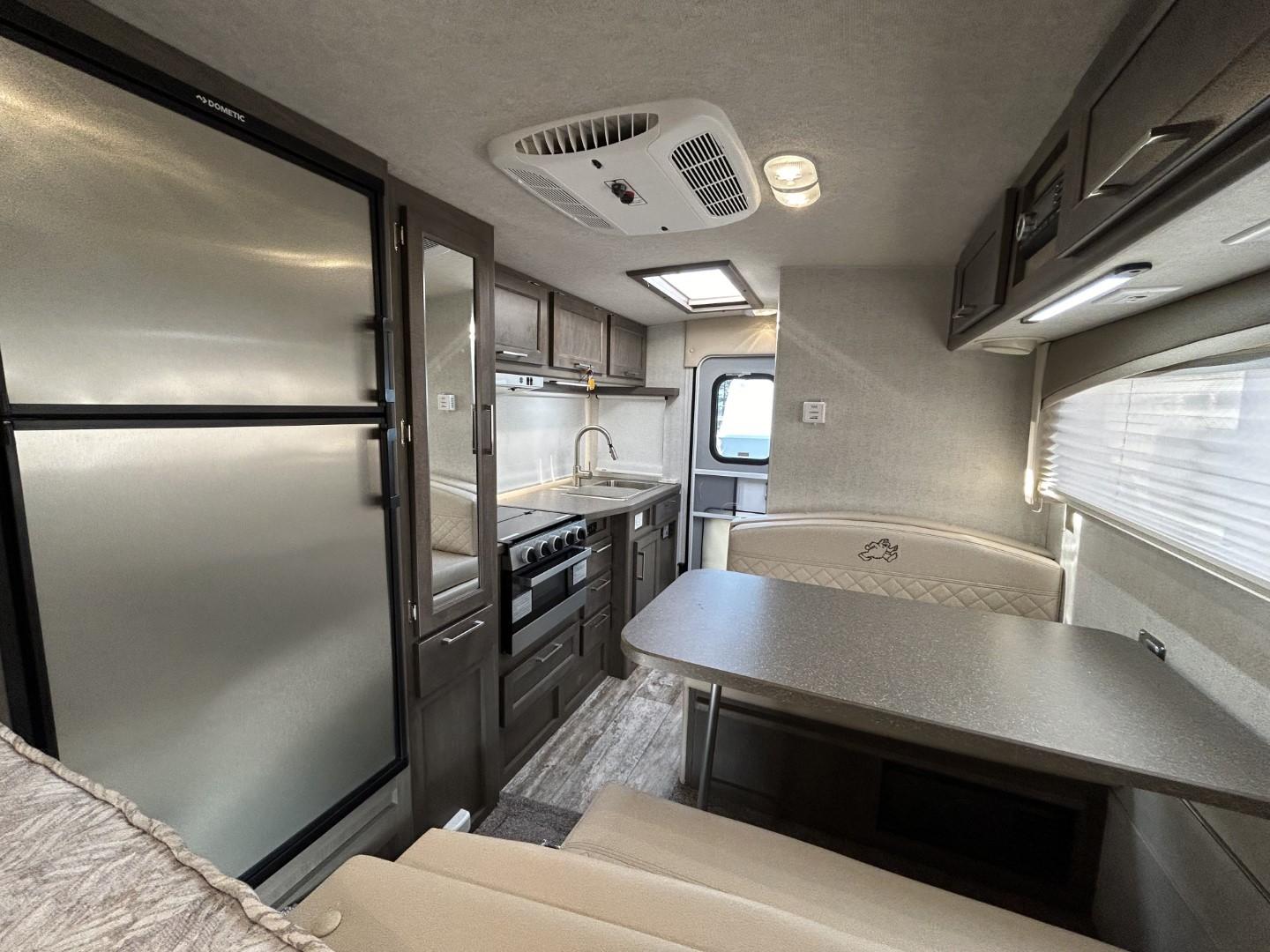 Bigfoot rv Caravane portée for sale in Lanoraie