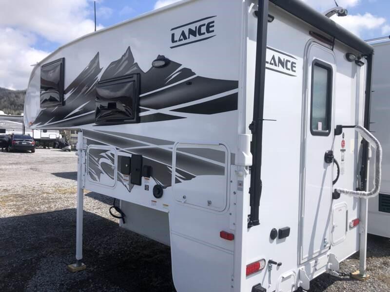 Lance camper Caravane portée for sale in Lanoraie