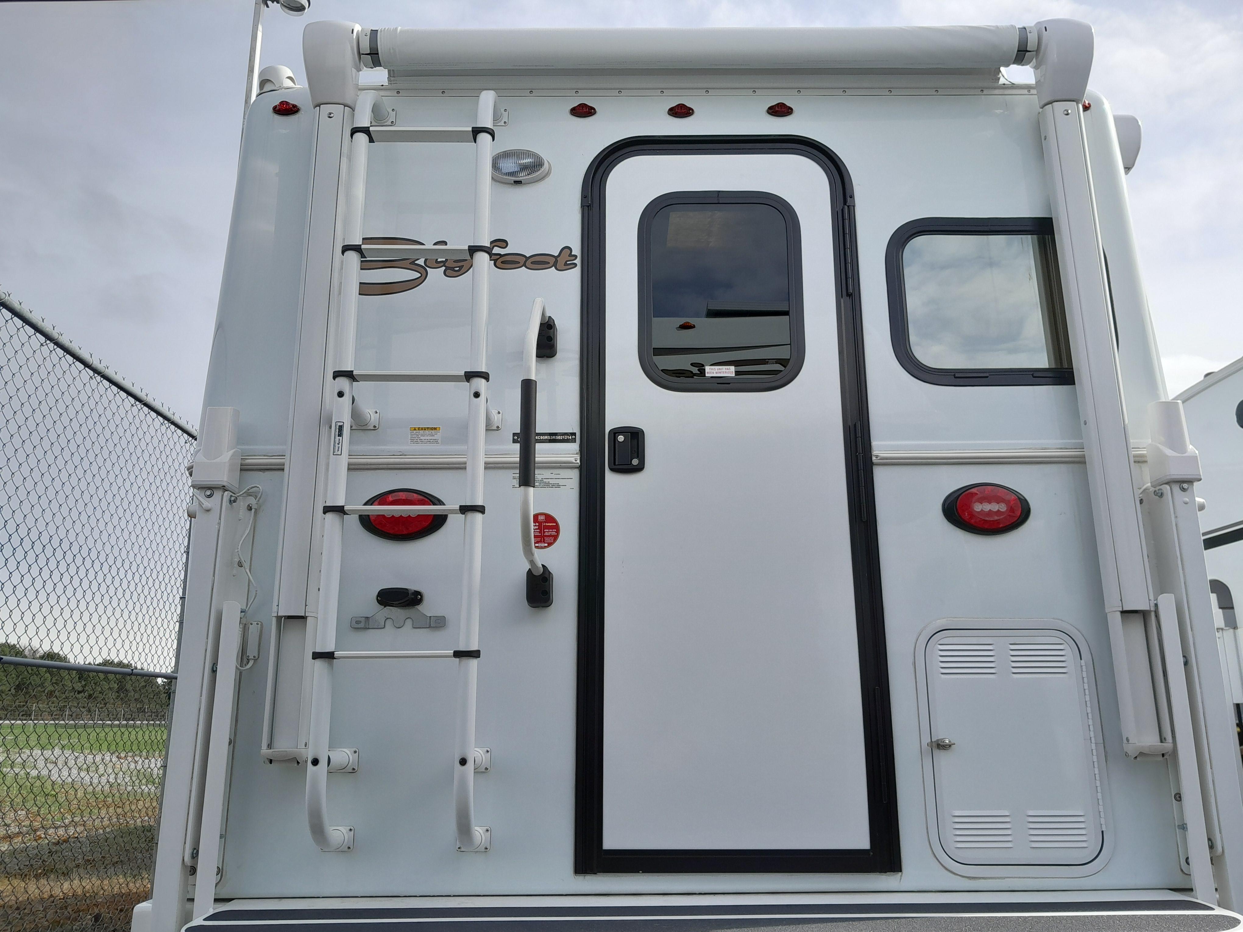 Bigfoot rv Caravane portée for sale in Lanoraie