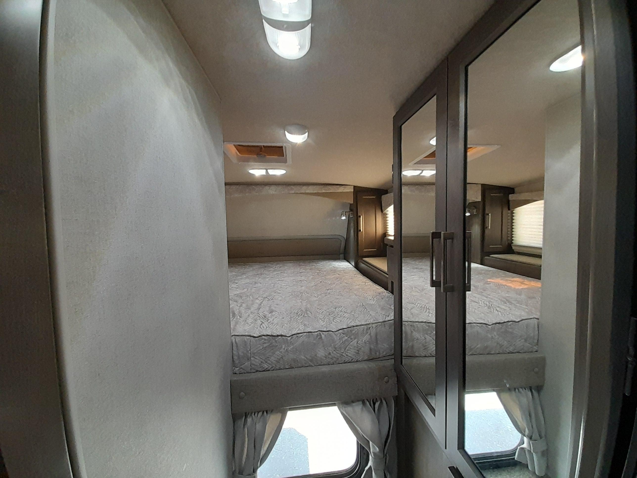 Bigfoot rv Caravane portée for sale in Lanoraie